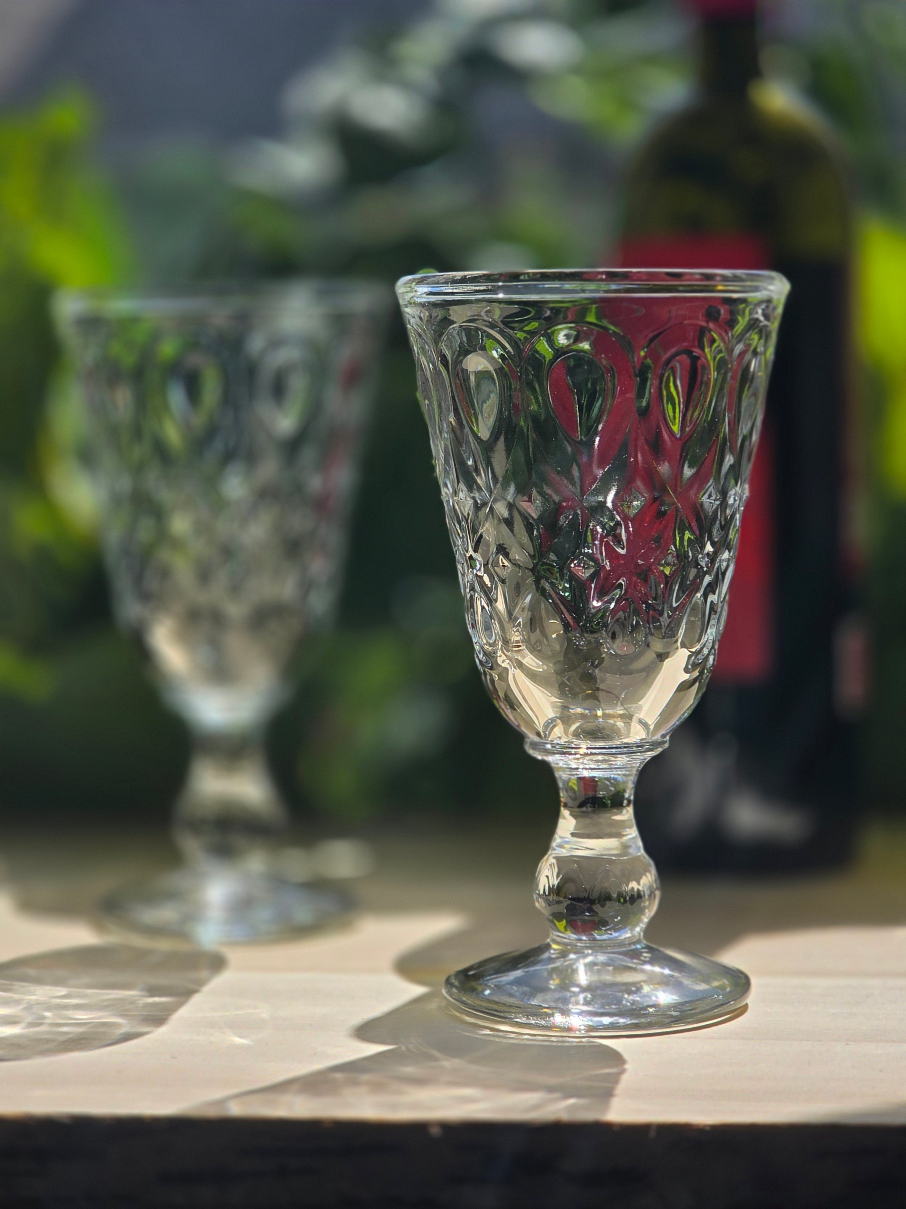 Clear Stemmed Wine Glasses – Lyonnais Elegance, Set of 2