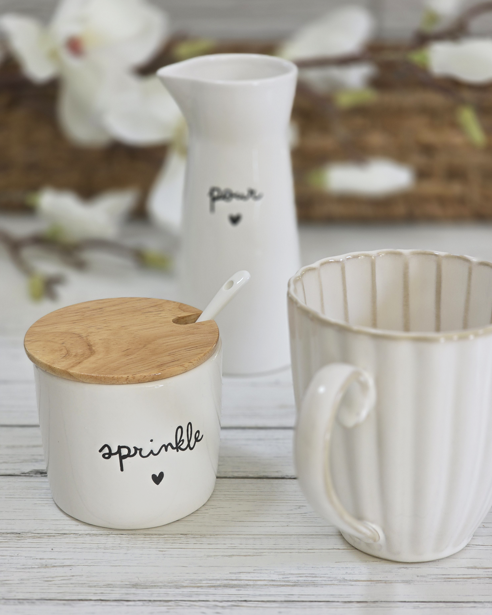 Sprinkle & Pour Ceramic Creamer & Sugar Set – Everyday Tableware (Set of 2)