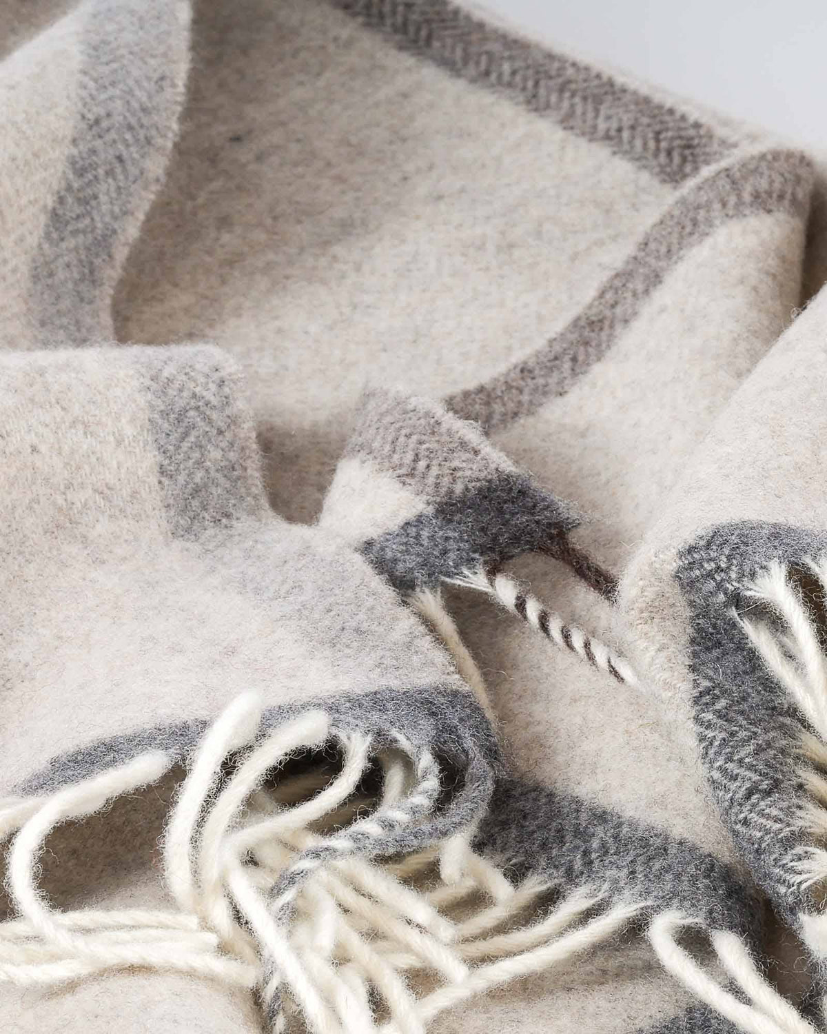 Milano Beige — Cashmere & Merino Wool Throw