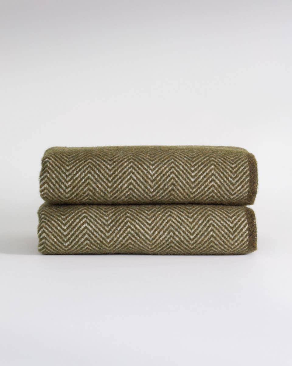 Denver Olive — New Zealand Wool Throw