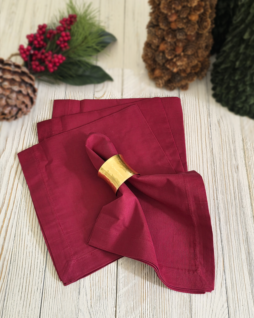 Winter Burgundy Cotton Napkin Set — Classic Holiday Red (Set of 4)
