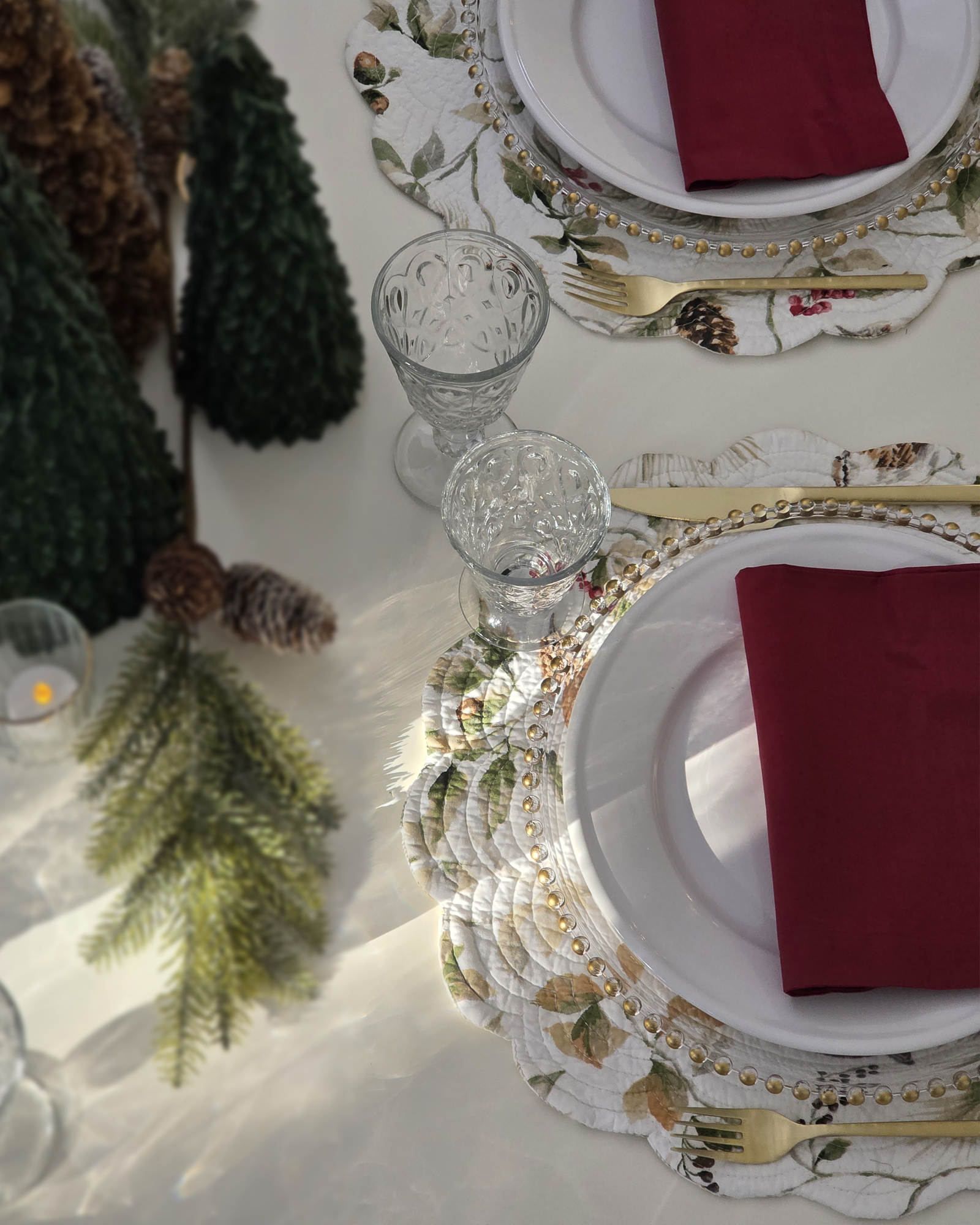 Mira Songbird Round Quilted Placemats  Set of 4 – Reversible Quilted