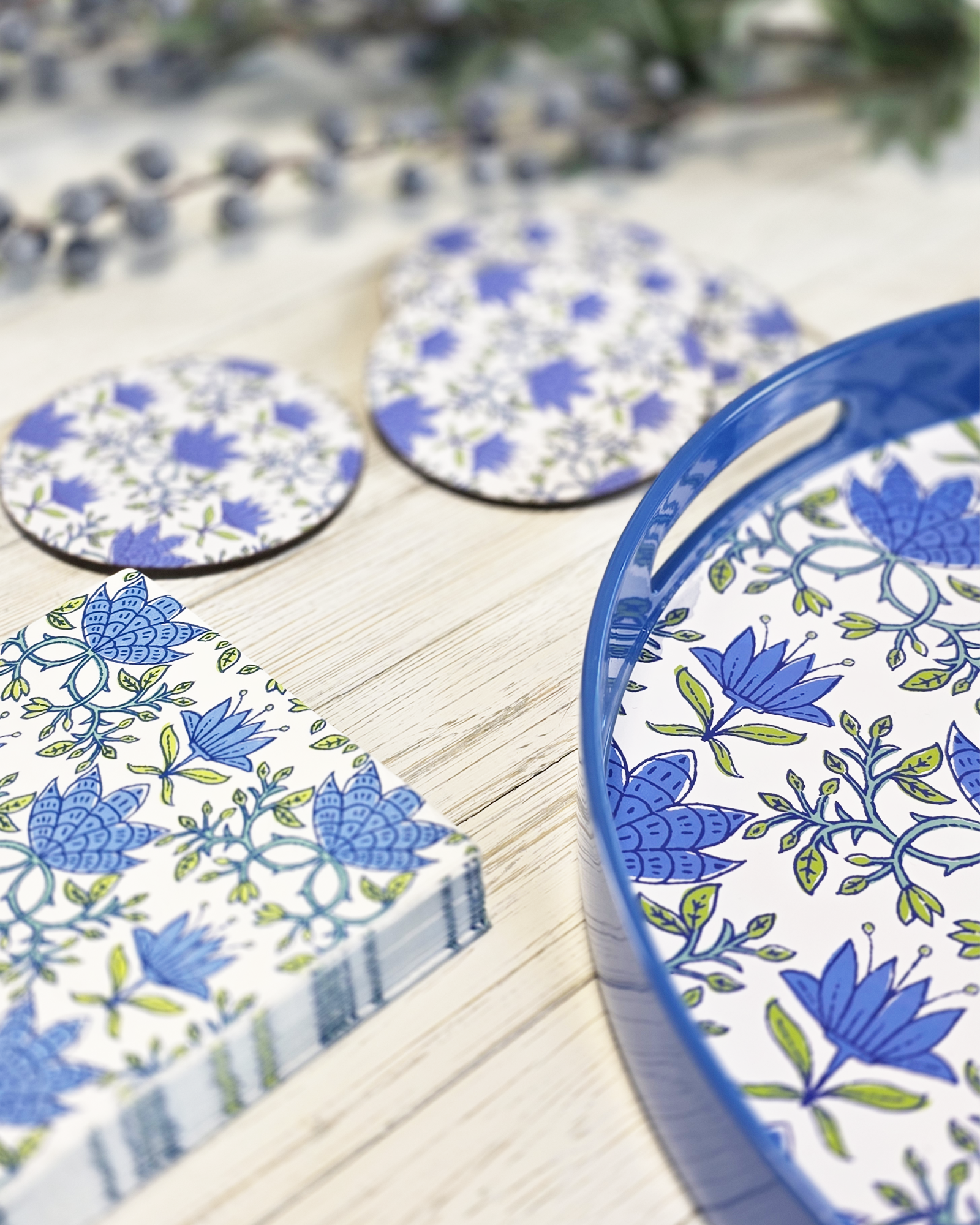 Tilly Blue — Lacquer Round Serving Tray