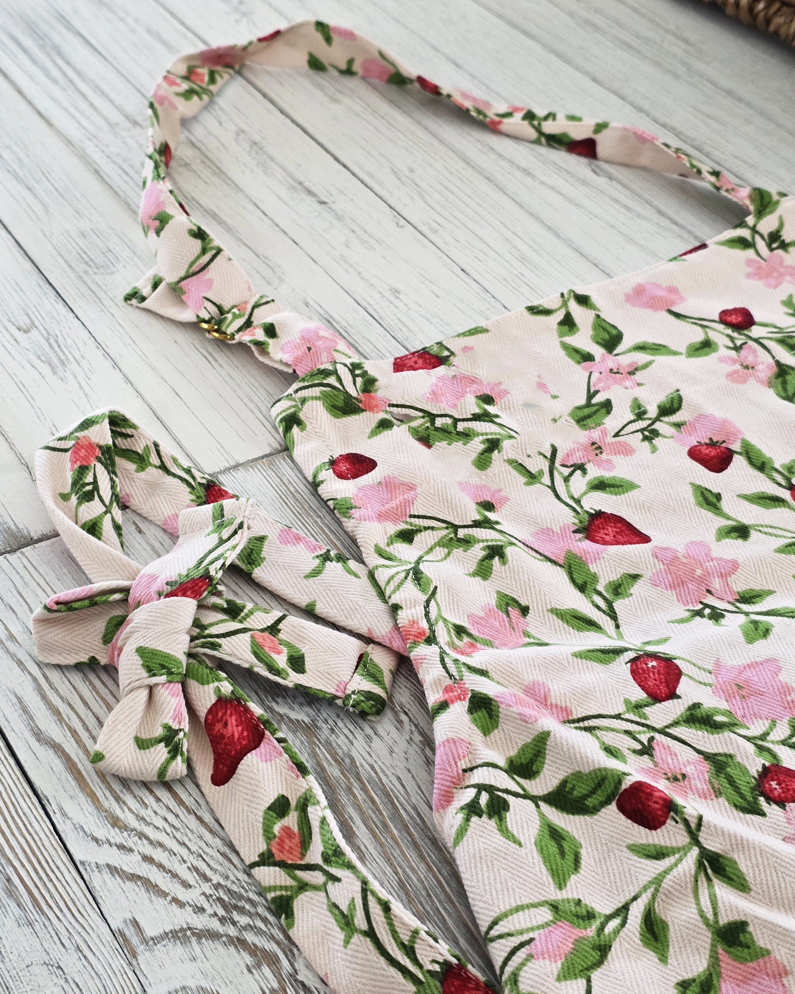 Berry Garden — Cotton Kitchen Apron
