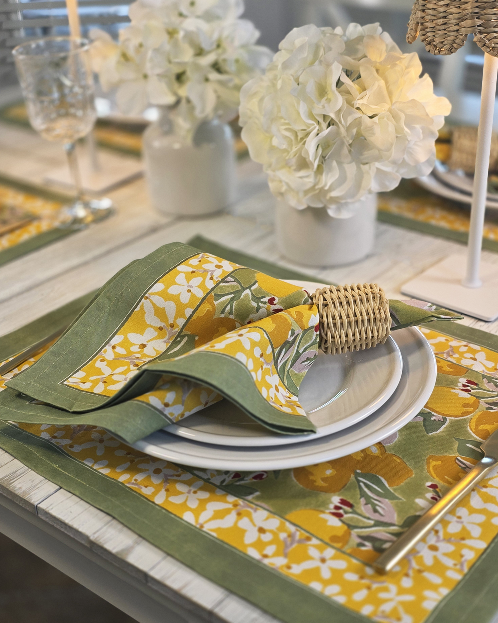 Citron Blossom Cotton Placemats — Set of 4