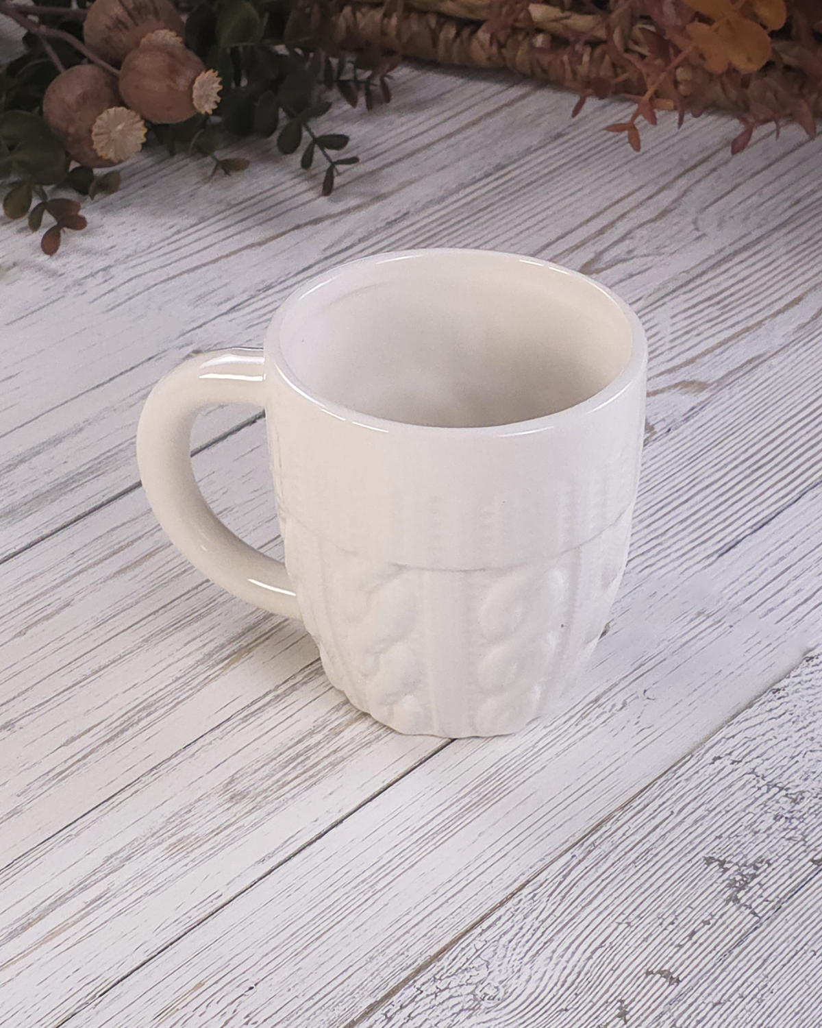 Cozy Sweater Knit Ceramic Cup – Winter White Edition