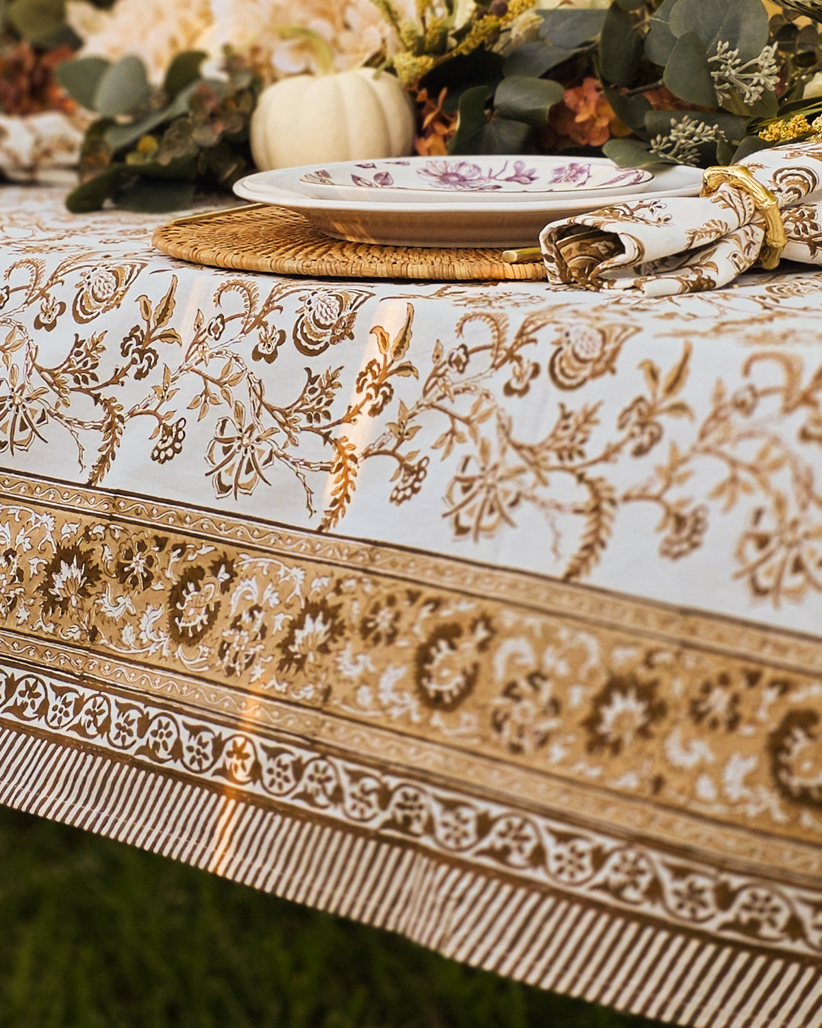 Lilibet Mocha — Cotton Tablecloth (60″ × 90″)